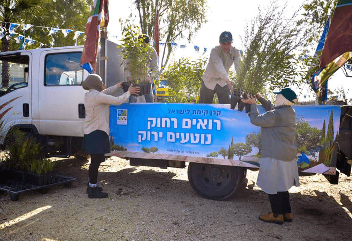 באנר למשאית לטו בשבט קק"ל